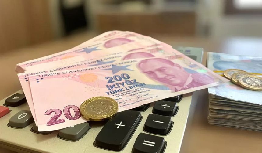 Emekliye ödeme belli oldu: Dev banka bu promosyonu verecek