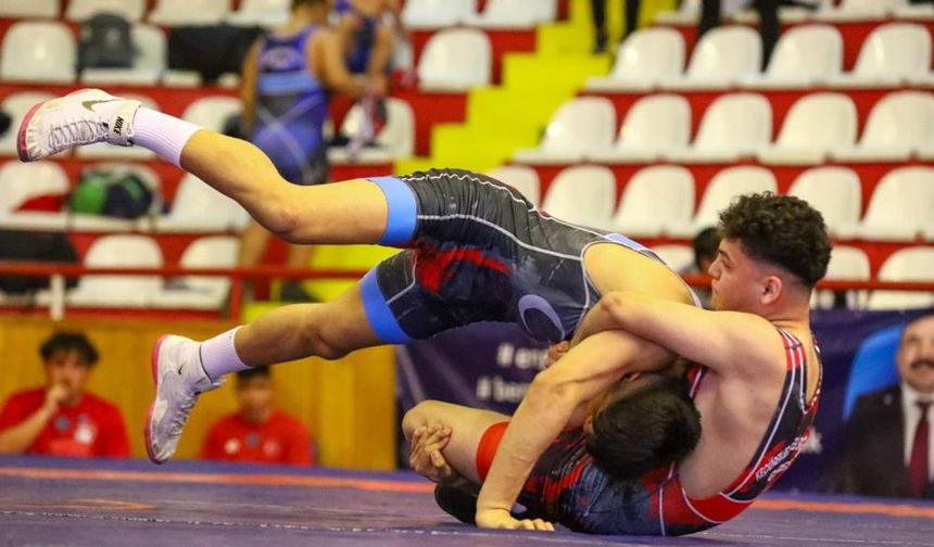 250 sporcu Sivas'ta! Başkan açıkladı: Hedef olimpiyatlar mı?