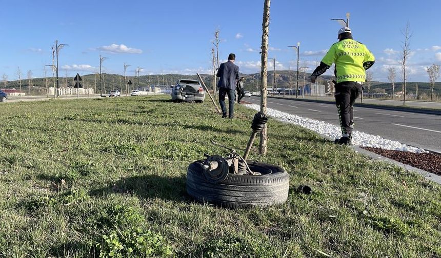 O bulvarda kaza! Arkadan vuran araçta değil diğerindekiler..