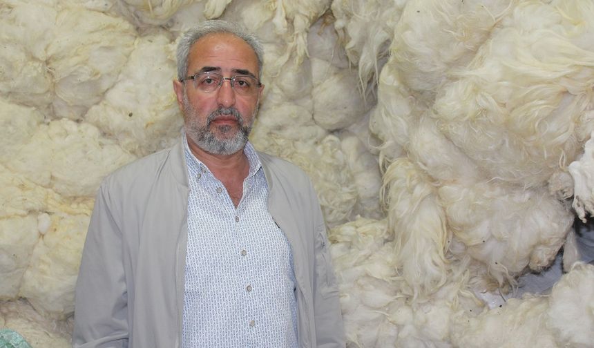 Son yün yorgan ustalarından Hamdi Demirhan zamana direniyor