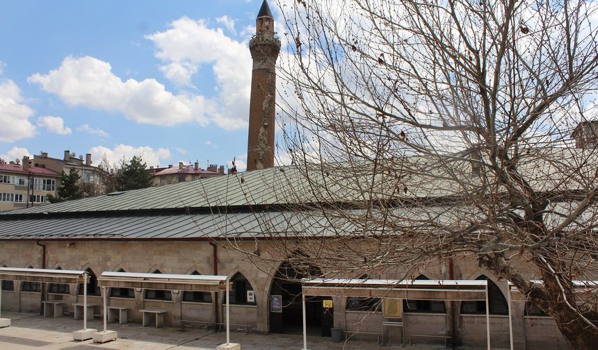 Sivas Ulu Cami’nin restorasyonu için ilk adım atıldı