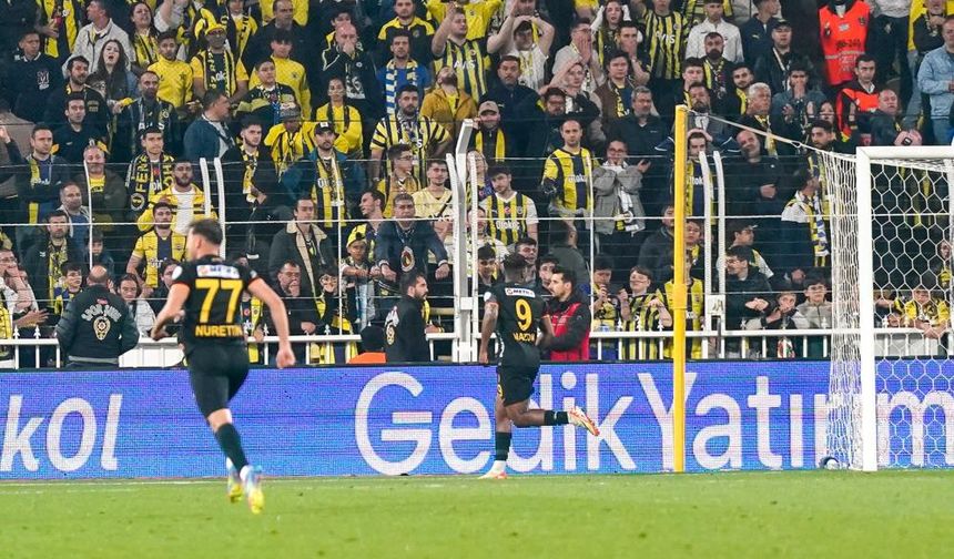 Fenerbahçe, Kayserispor karşısında iki puanı kaçırdı: 3-3