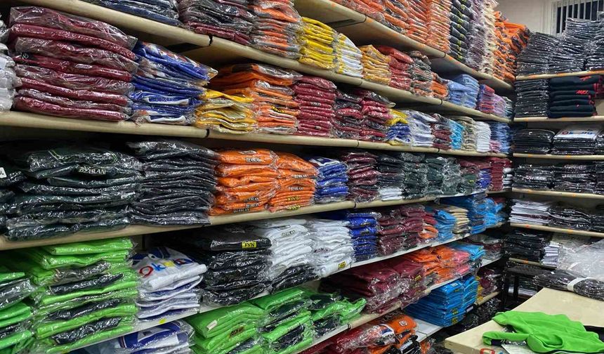 Sivas’ta Okul Kıyafetlerinde Velilere Büyük Kolaylık