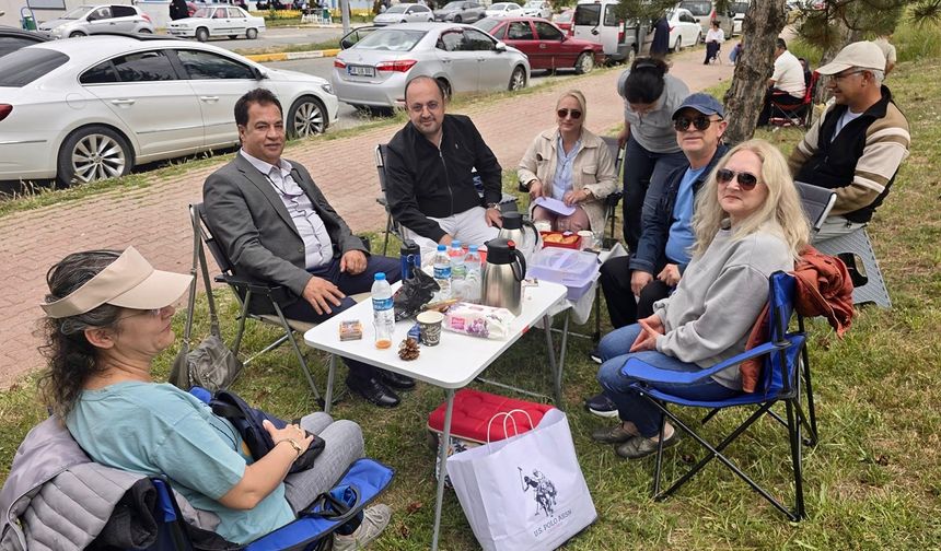 Rektör Şengönül Ailelerin YKS Heyecanına Ortak Oldu!
