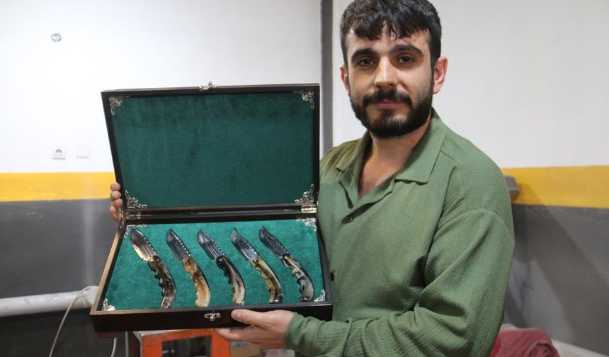 Sivas bıçaklarını eşsizleştiren renklerin sebebi...