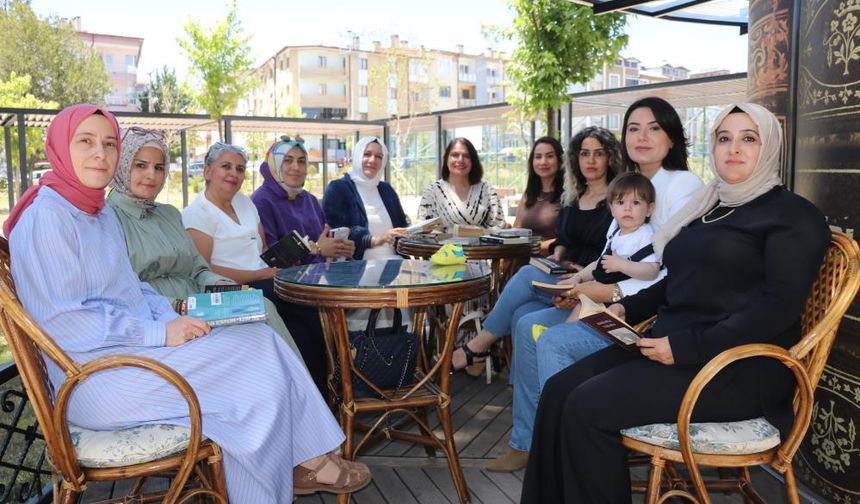 Sivaslı Kadınlar Sabah Kuşağı Programlarına Savaş Açtı!