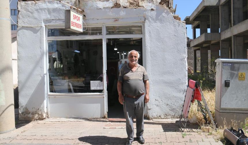 7 Metrekarelik Nostalji: Sivas’ta Bir Ömürlük Meslek Aşkı