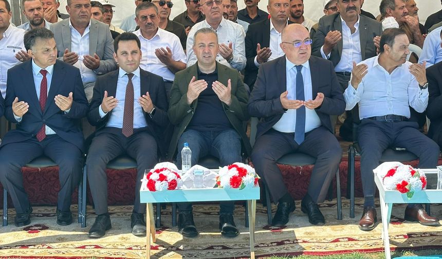 Adem Uzun Yıldızeli’nde güreş coşkusuna ortak oldu