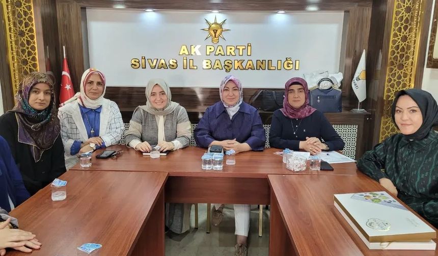 AK Parti Sivas’ta kadın kolları toplantısı gerçekleştirildi