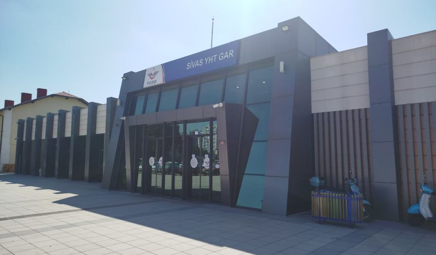 Sivas Tren Garı'ndaki Bilet Çilesi Büyüyor!