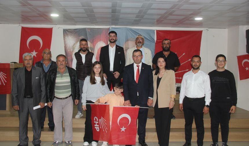 Zara’da CHP İlçe Başkanlığına Kenan Çaygöz seçildi