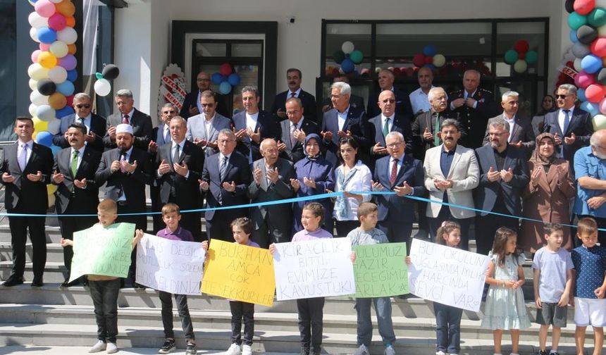 Sivas’ta açılan yeni okulda büyük sevinç