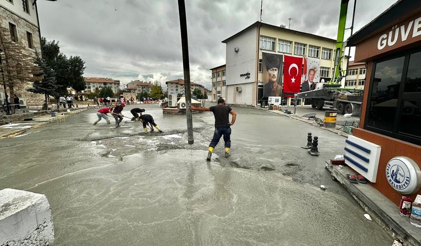 Sivas’ta çarşı esnafının yüzünü güldüren gelişme