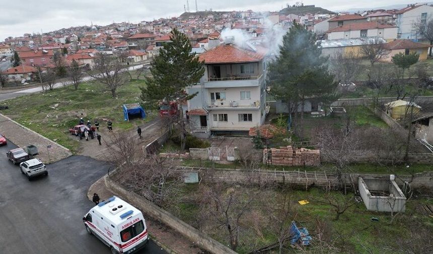 Şarkışla’da Sobadan Çıkan Alevler Paniğe Neden Oldu