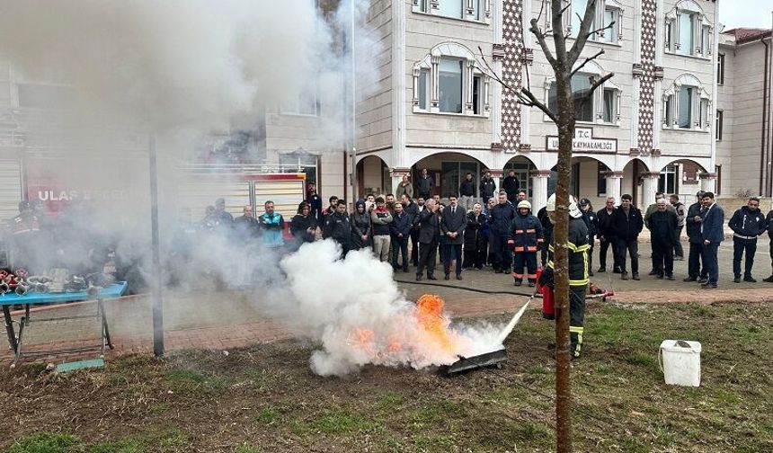Sivas'ta Kaymakamlık Bahçesinde Nefes Kesen Tatbikat