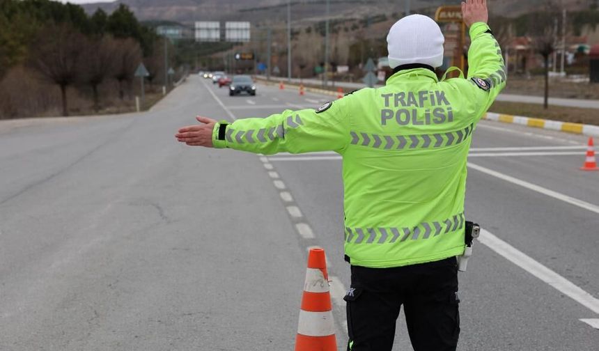 Sivas'ta bayram mesaisi başladı: 780 personel sahaya indi