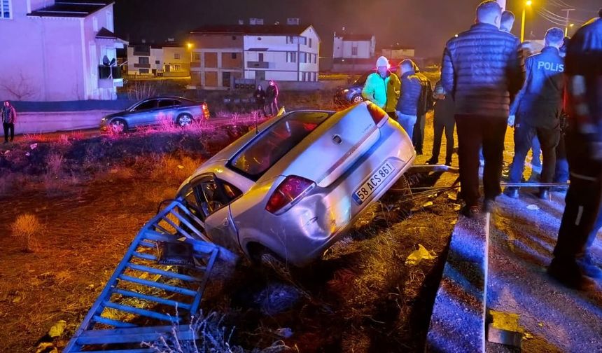 Sivas’ta Feci Kaza 1’i Ağır 2 Yaralı !