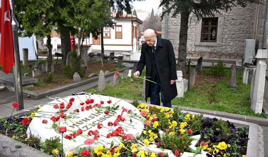 Muhsin Yazıcıoğlu’nun vefatının 17. yılında Bahçeli’den ziyaret
