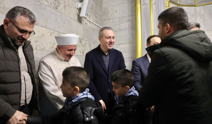 Paşa Camii’nde Bayram Buluşması