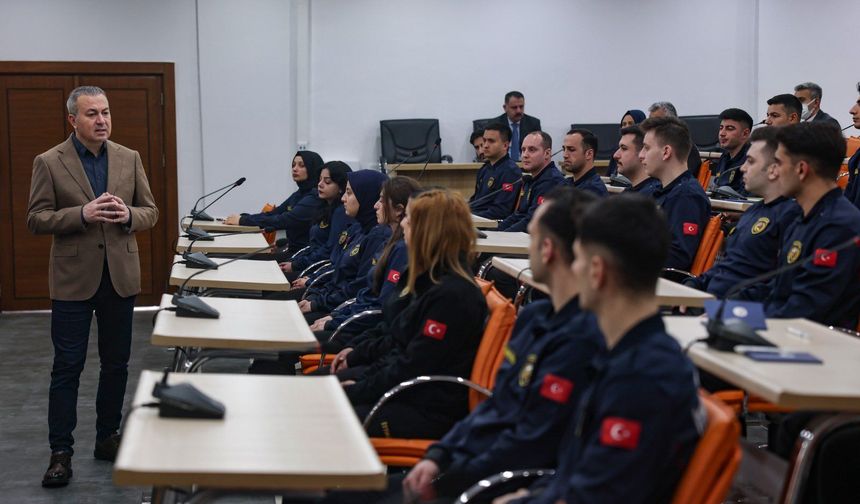 Başkan Uzun’dan İtfaiye Erlerine İlk Ders