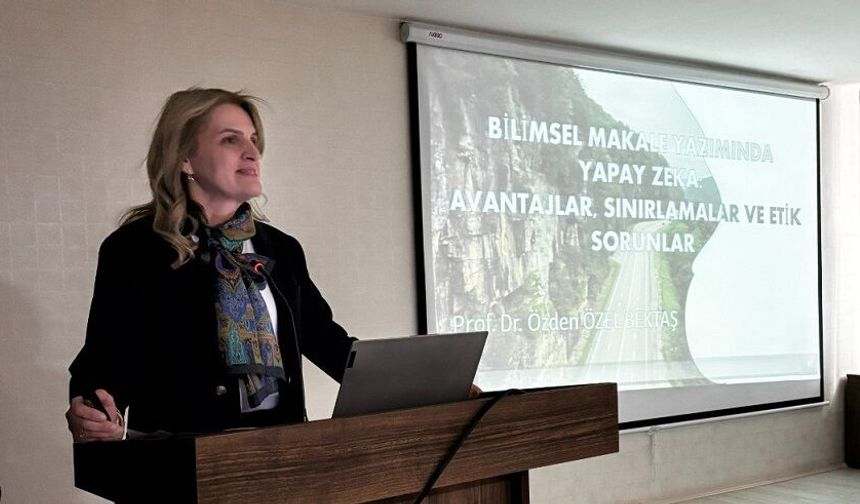 Sivas'ta Yapay Zekânın Görünmeyen Yüzü Anlatıldı