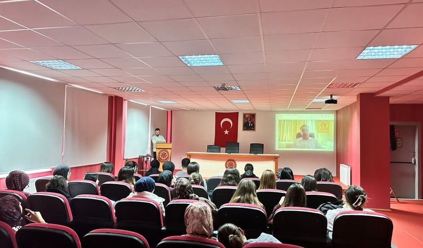 Karagöz ve Hacivat Sivas'ta Sınıfa Girdi!