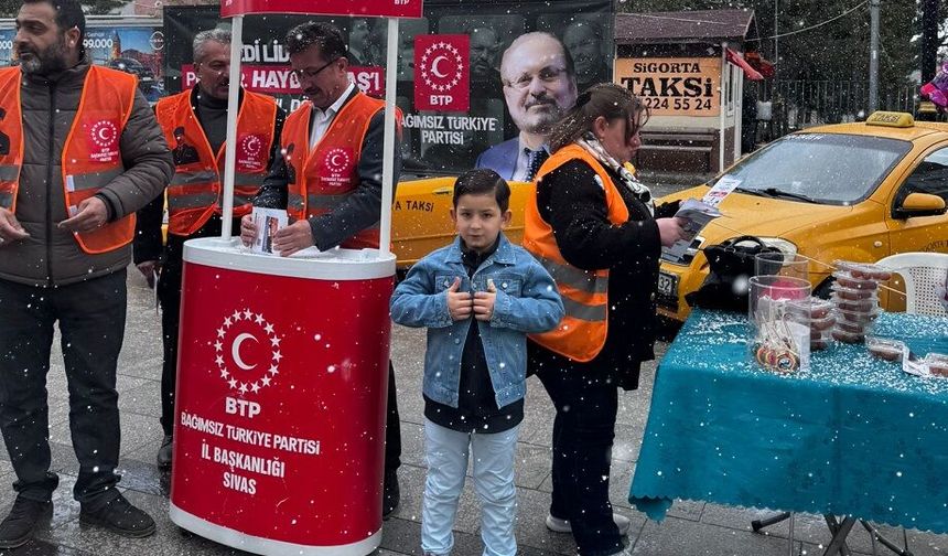 Sivas’ta Dağıtılan Lokmalar Haydar Baş'a Dualar İçin