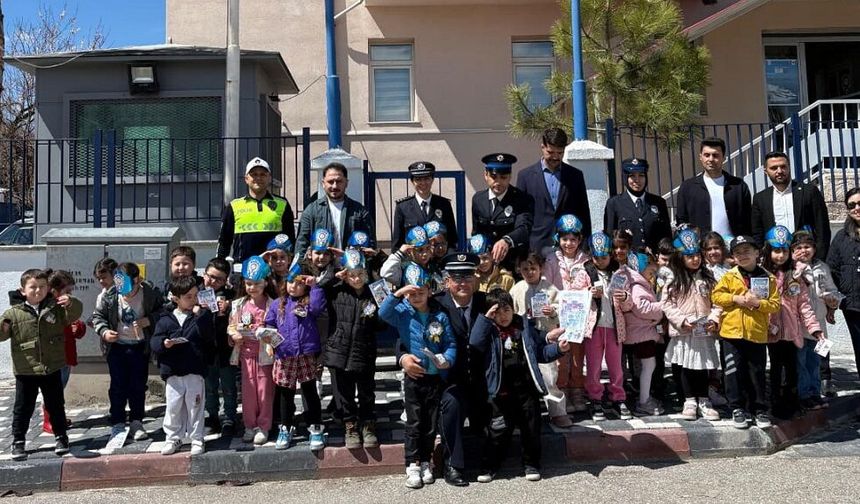 Gemerek’te Polis Haftasına Renkli Kutlama