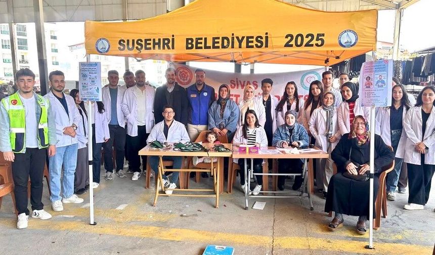 Suşehri’nde Pazarda Kurulan Stantta 500 Kişiye Sağlık Kontrolü