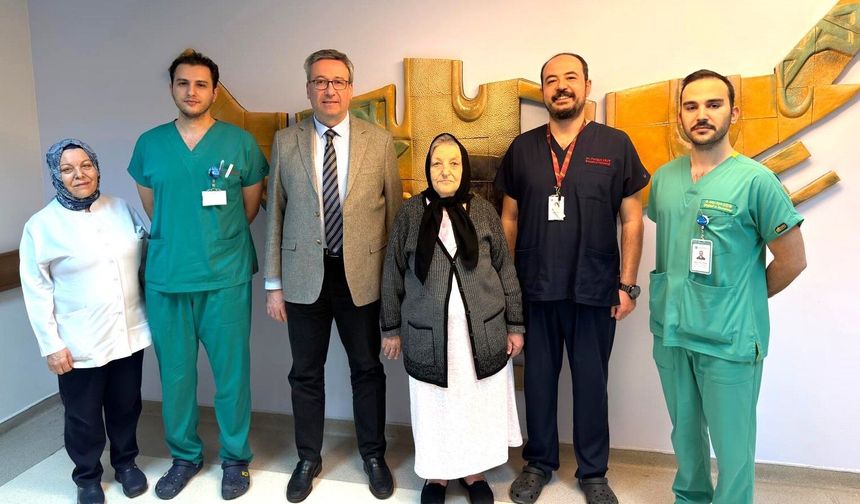 Vücudundan Çıkarılan 3,7 Kiloluk Kitle Hayatını Değiştirdi