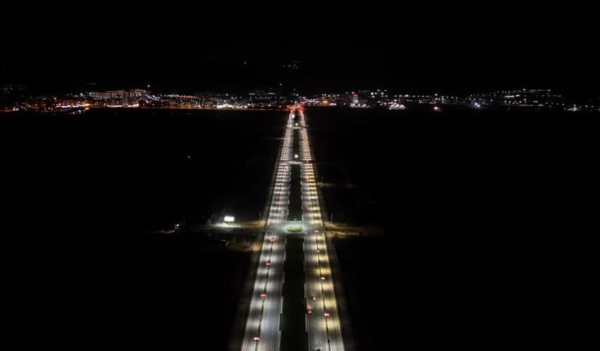 Sivas’ta 70 metre genişliğindeki o bulvar herkesi hayran bıraktı