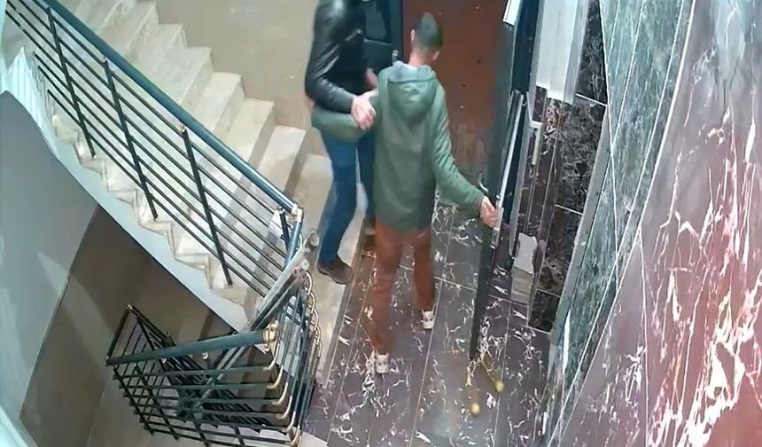 Tartışma büyüdü, eski eşini taşla ağır yaraladı