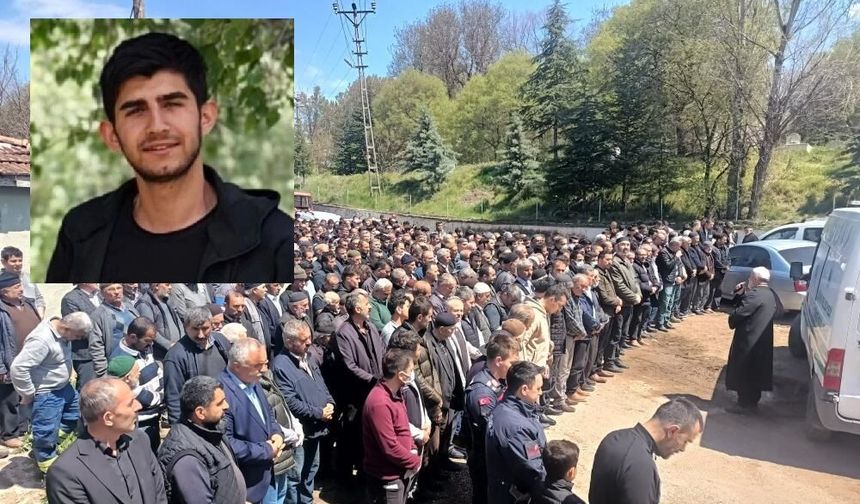 Cenazede Dikkat Çeken Önlem: Naaş Araçtan İndirilmedi