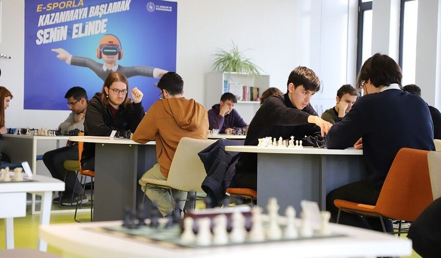 Sivas Genç Ofis’te Satranç Heyecanı Zirve Yaptı