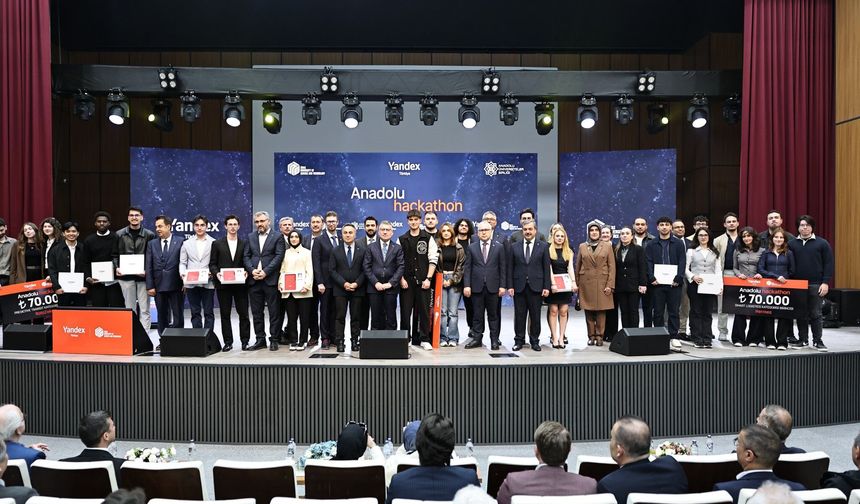 Sivas’ta Teknoloji Rüzgarı Anadolu Hackathon Ödülleri Sahiplerini Buldu