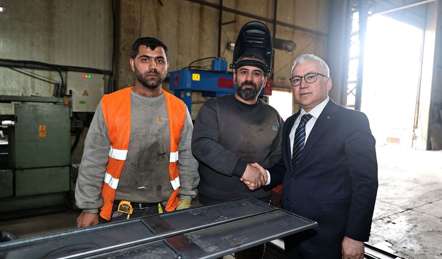 Yılmaz Şimşek Sanayide Mesai Yapan İşçilerle Bir Araya Geldi