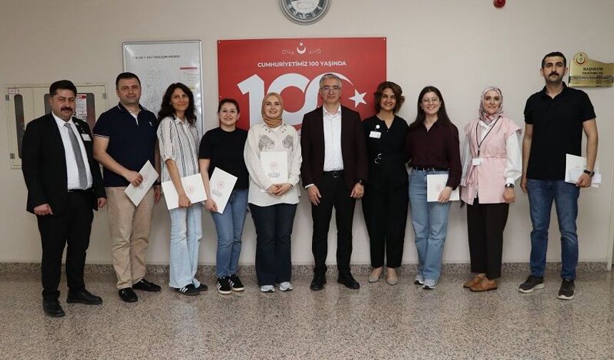 Sivas’ta Başarılı Sağlık Çalışanlarına Alkış: Emekleri Takdir Topladı