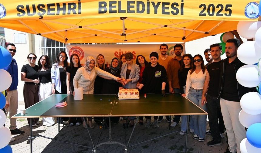 Suşehri’nde Hemşirelik Haftası’nda Renkli Görüntüler