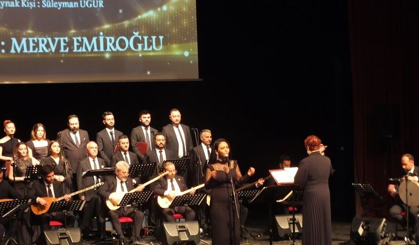 Sivas’ta Türkü Gecesi: Gönül Türküleri Konseri Ayakta Alkışlandı
