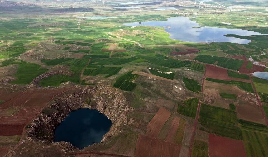 Sivas Kızılçan Gölü de doldu taştı