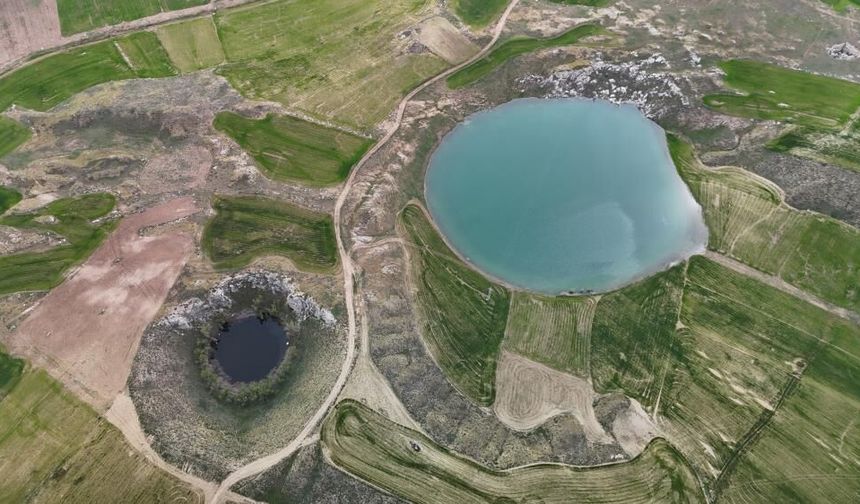 Sivas’taki Ağgöl ve Karagöl İlkbaharda Eşsiz Görüntü Oluşturdu