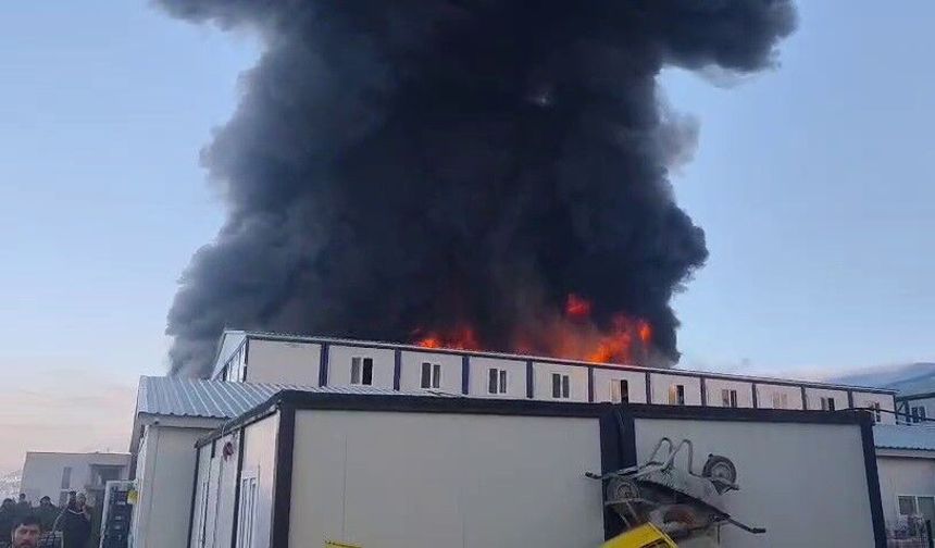 Konteyner kent yangını Kahramanmaraş’ta faciaya dönüştü