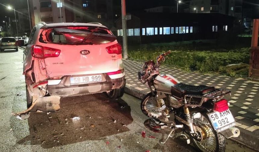 Sivas'ta Feci Kaza! Motosiklet Sürücüsü Hayatını Kaybetti!
