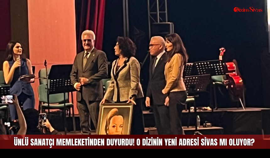 Sivas'taki Festivalin Kapanışında Sürpriz Açıklama! Usta Oyuncu Müjdeyi Sahneden Verdi...