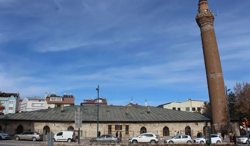 Sivas Ulu Cami Dünyaya Tanıtılacak! Hedef 1 Milyon Turist!