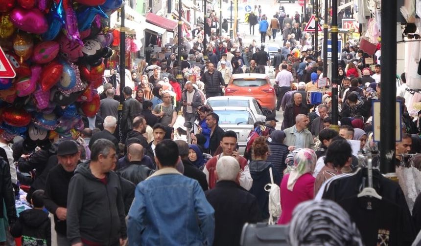 Sivas'ta Genç Nüfus 100 Bin Sınırının Altına Düştü