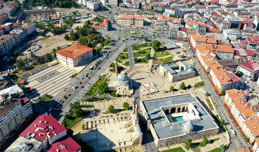 Sivas’ta 42 Bin Kişi Tek Başına Hayat Sürüyor