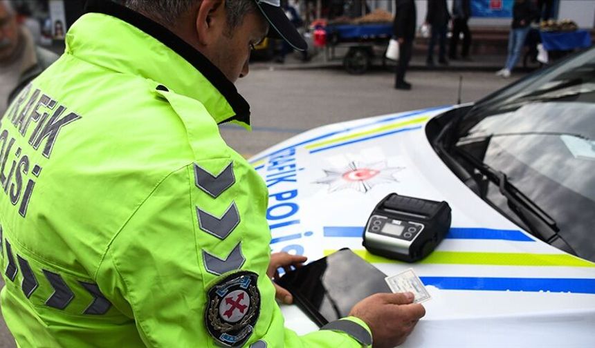 Sivas'ta ehliyetsiz motosikletliye 307 bin lira ceza