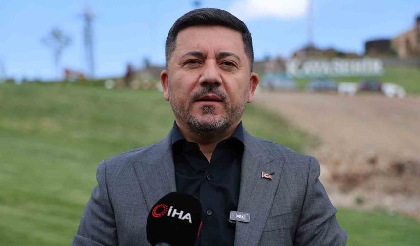 Rasim Arı, Mehmet Özcan ve Mesut Özarslan AK Parti’ye katıldı