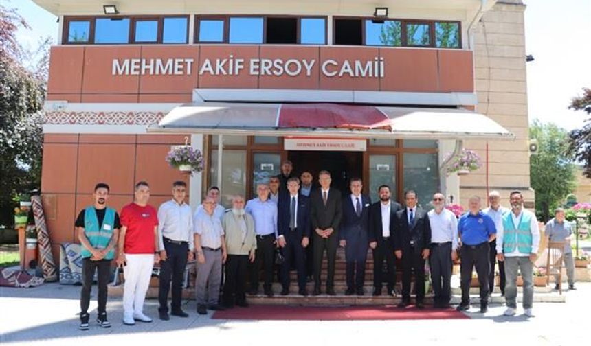Sivas'ta hükümlüler camilerde hizmette